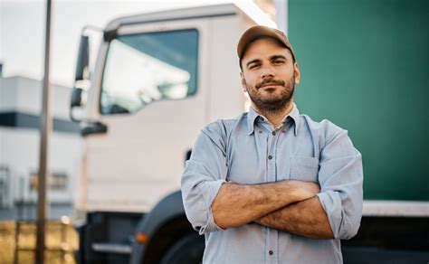 how much does a truck driver make and the intricate world behind the wheel