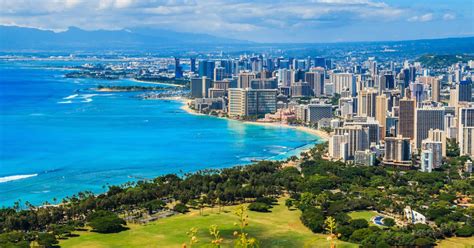 should i rent a car in honolulu